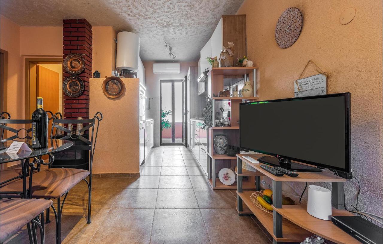 Cozy Home In Vrsi With Wifi Dış mekan fotoğraf